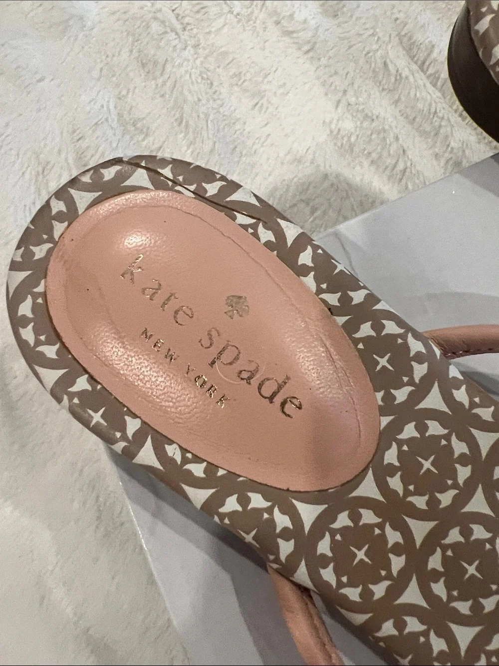 kate spade beige and blush bow thong sandals
